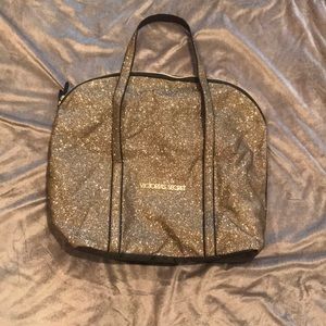 VICTORIA’S SECRET TOTE